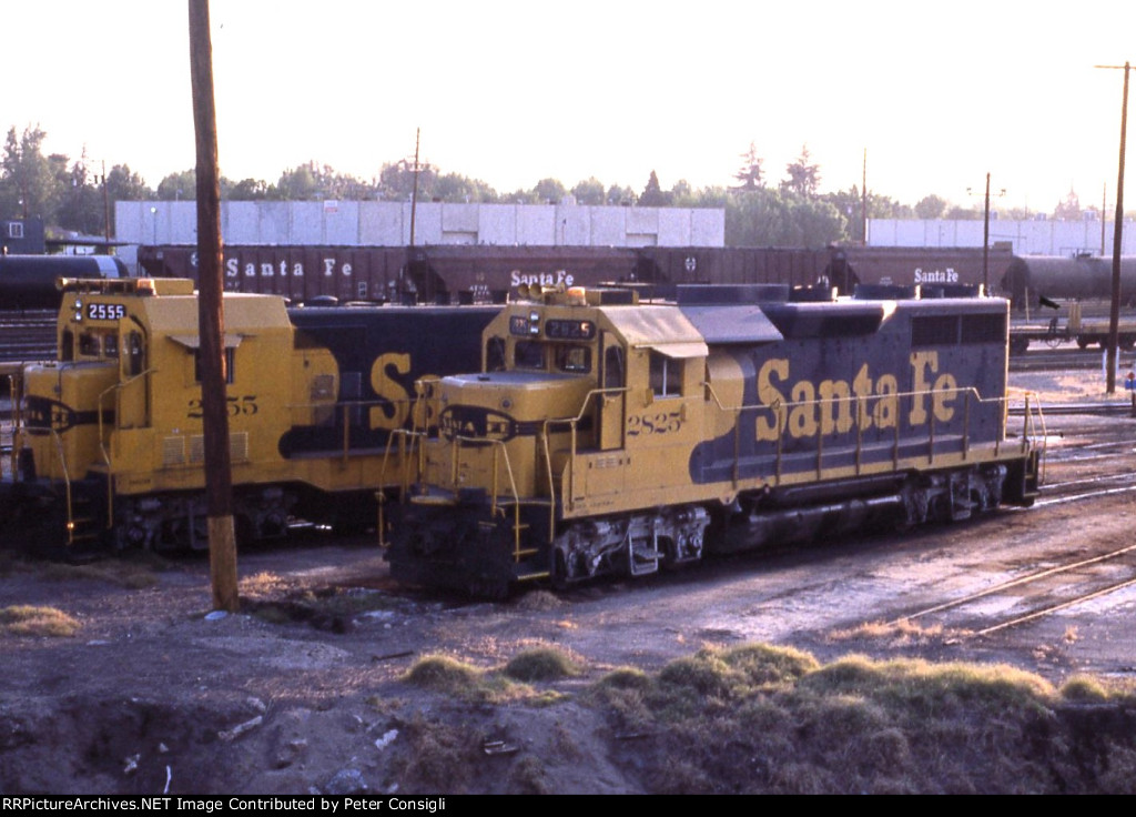 ATSF 2825